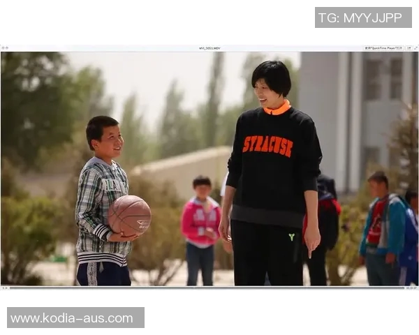 姚明女儿首次亮相真人秀节目展现成长与家庭温情的精彩瞬间